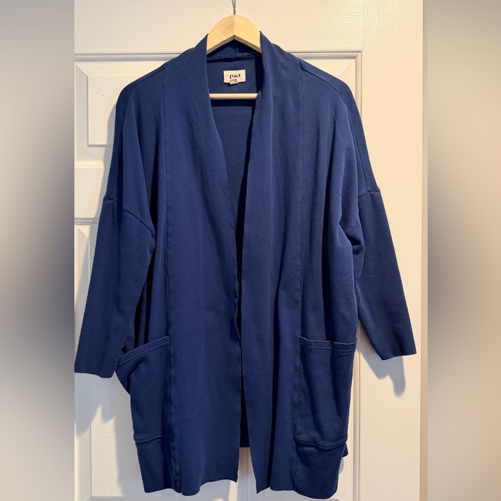 Elegant Blue Women's Cardigan